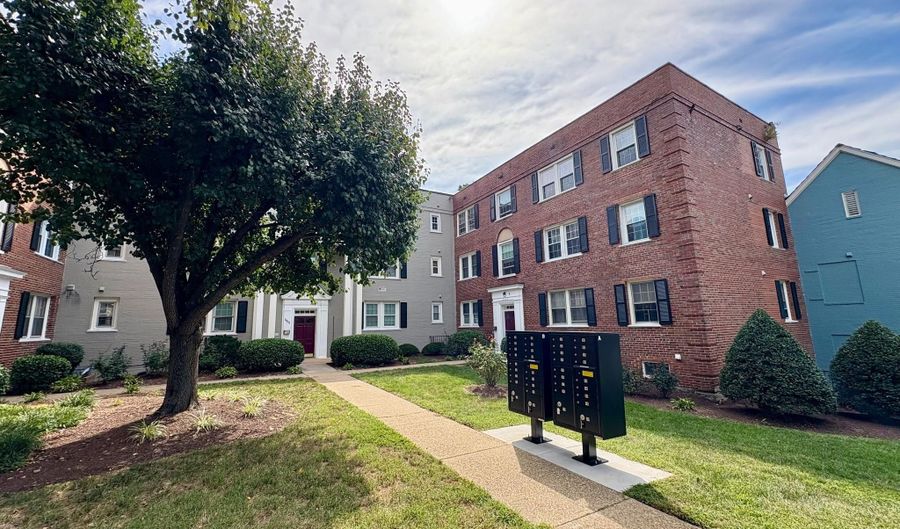 2008 38TH St SE 302, Washington, DC 20020 - 2 Beds, 1 Bath
