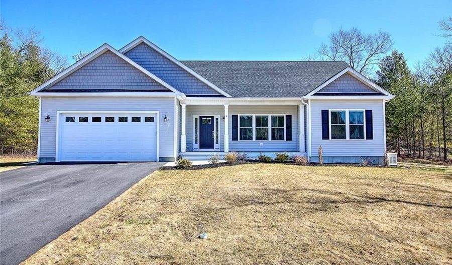 9 Cassidy Trl, Coventry, RI 02816 - 3 Beds, 3 Bath