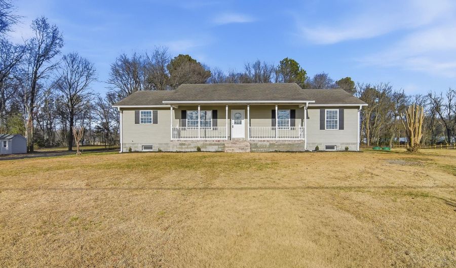 2830 WOODYARD Rd, Harrington, DE 19952 - 3 Beds, 2 Bath