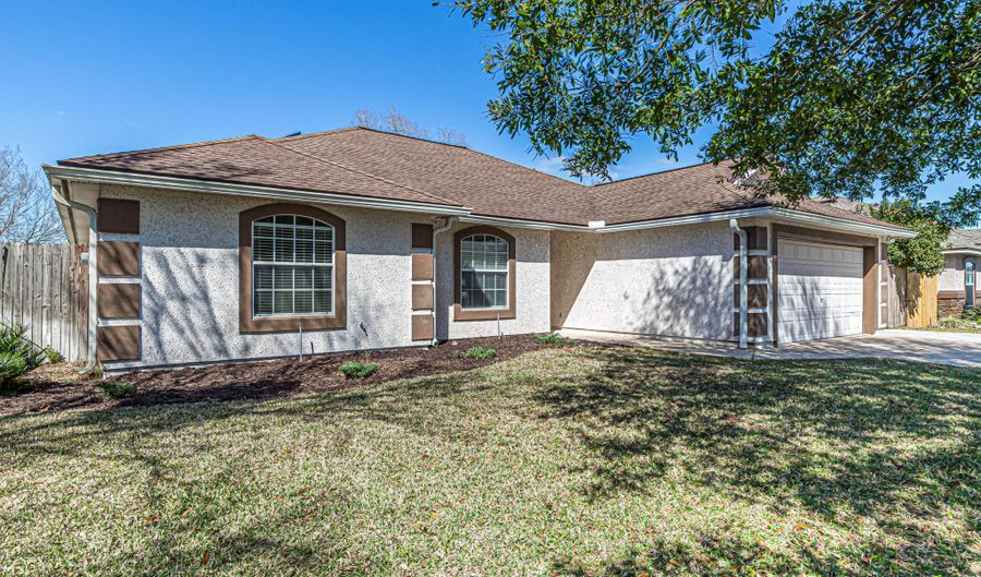 2759 EAGLE HAVEN Dr, Green Cove Springs, FL 32043 - 4 Beds, 2 Bath