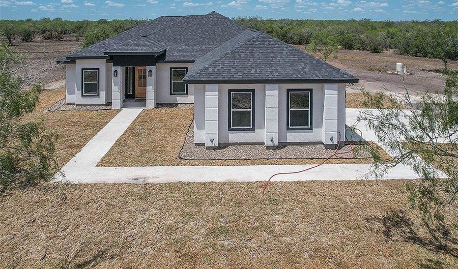 6081 US Highway 359, Alice, TX 78332 - 4 Beds, 2 Bath