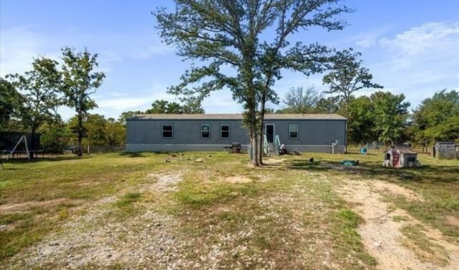 8990 Hilltop Rd, Beggs, OK 74421 - 3 Beds, 2 Bath