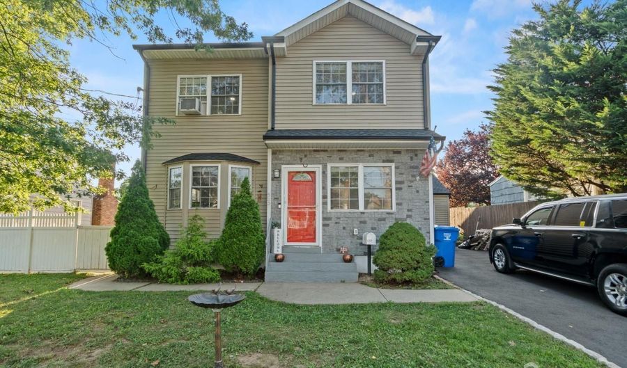 25 Livingston Ave, Avenel, NJ 07001 - 4 Beds, 3 Bath