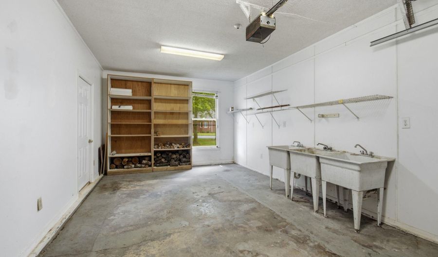 14767 Woodland Rd, Athens, AL 35613 - 3 Beds, 3 Bath