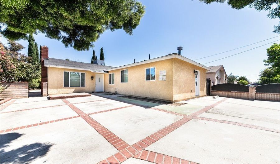 13200-13202 Wentworth St, Arleta, CA 91331 - 5 Beds, 3 Bath