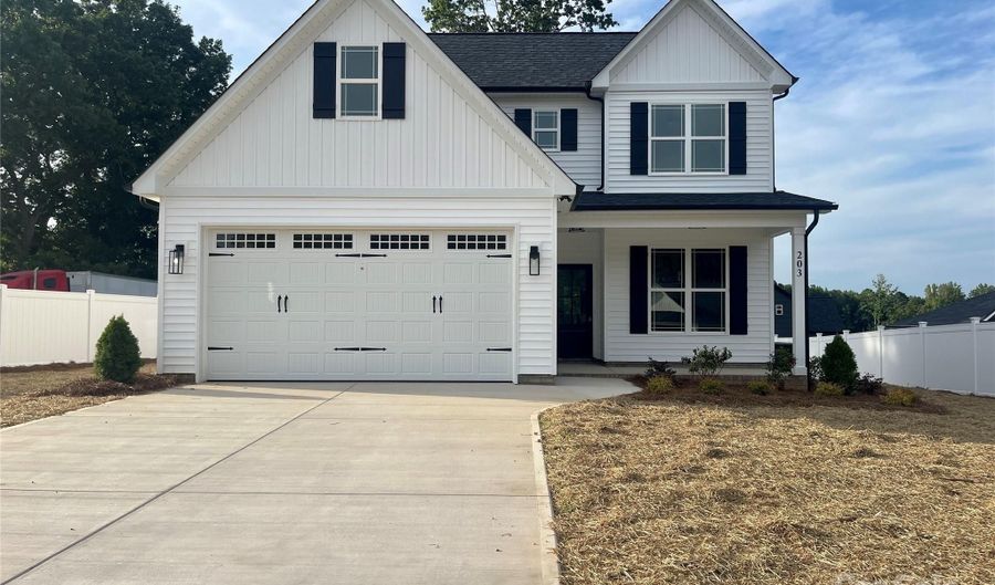 203 Prospect Church Rd, Albemarle, NC 28001 - 3 Beds, 3 Bath