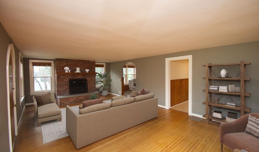 7941 State Rd, Anderson Twp., OH 45255 - 2 Beds, 2 Bath