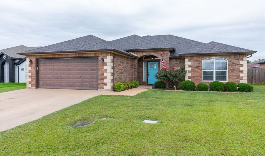3133 Sterling St, Abilene, TX 79606 - 3 Beds, 2 Bath