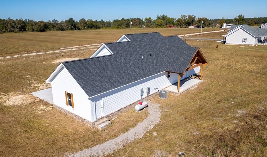 4419 Altamaha School Rd, Baxley, GA 31513 - 3 Beds, 2 Bath