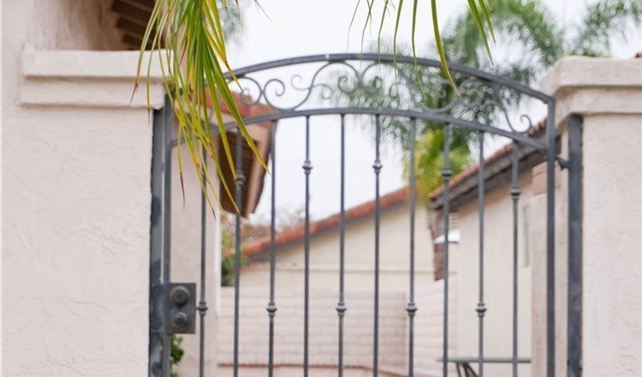 255 Flame Tree Pl, Oceanside, CA 92057 - 3 Beds, 2 Bath