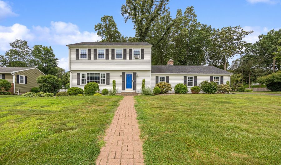 745 Rustic Ln, Cheshire, CT 06410 - 4 Beds, 3 Bath