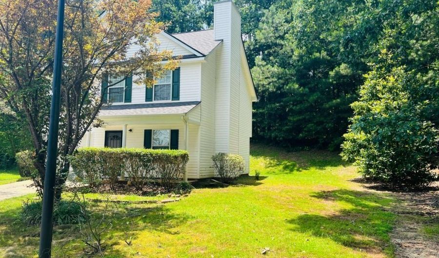 690 SW Escalade, Atlanta, GA 30349 - 3 Beds, 5 Bath