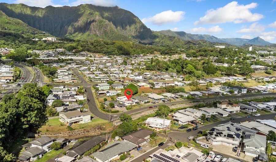 45-714 Keneke St, Kaneohe, HI 96744 - 5 Beds, 3 Bath