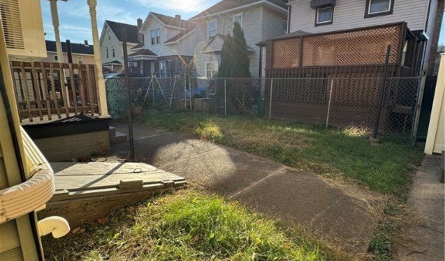 1647 Church St, Ambridge, PA 15003 - 2 Beds, 1 Bath