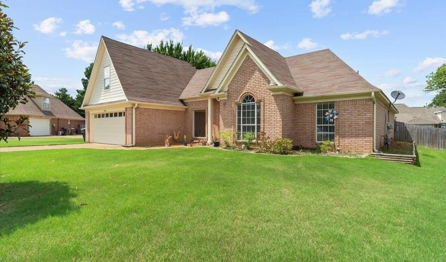 6446 BIRCH Ml, Bartlett, TN 38135 - 3 Beds, 2 Bath