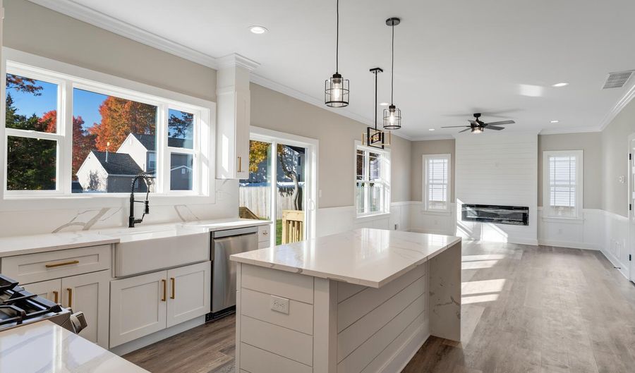36 Watts Ave, Barnegat, NJ 08005 - 4 Beds, 4 Bath