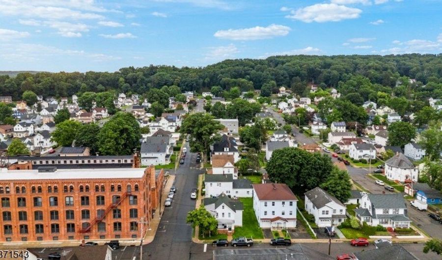 67 Elm St, Andover, NJ 07801 - 4 Beds, 2 Bath