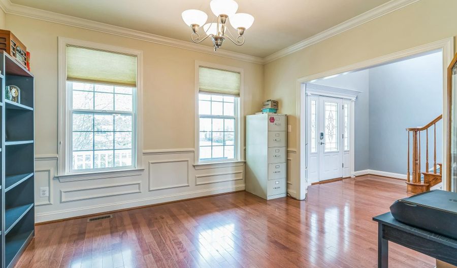 41430 WHIMSICAL Ct, Leonardtown, MD 20650 - 5 Beds, 4 Bath