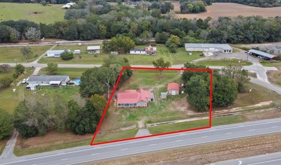 12447 E US Hwy 84, Ashford, AL 36312 - 4 Beds, 2 Bath