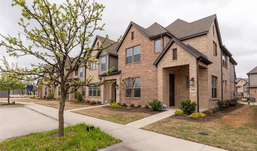 1960 Sweetwater Ln, Allen, TX 75013 - 3 Beds, 3 Bath