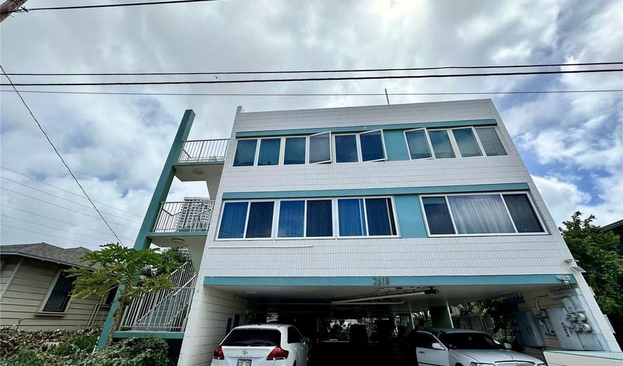 2618 Maunawai Pl 2, Honolulu, HI 96826 - 2 Beds, 2 Bath