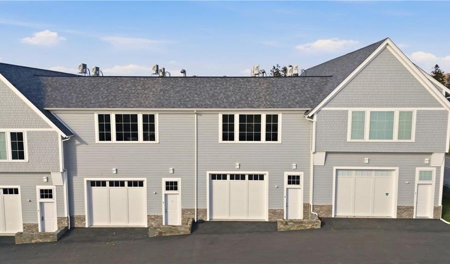 55 John Clarke Rd 3, Middletown, RI 02842 - 0 Beds, 1 Bath