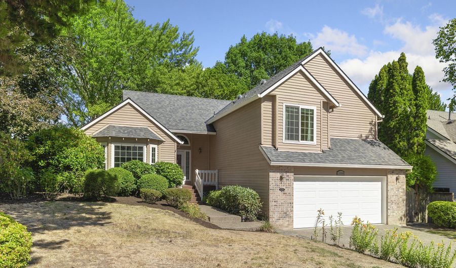 16808 NW YORKTOWN Dr, Beaverton, OR 97006 - 3 Beds, 3 Bath