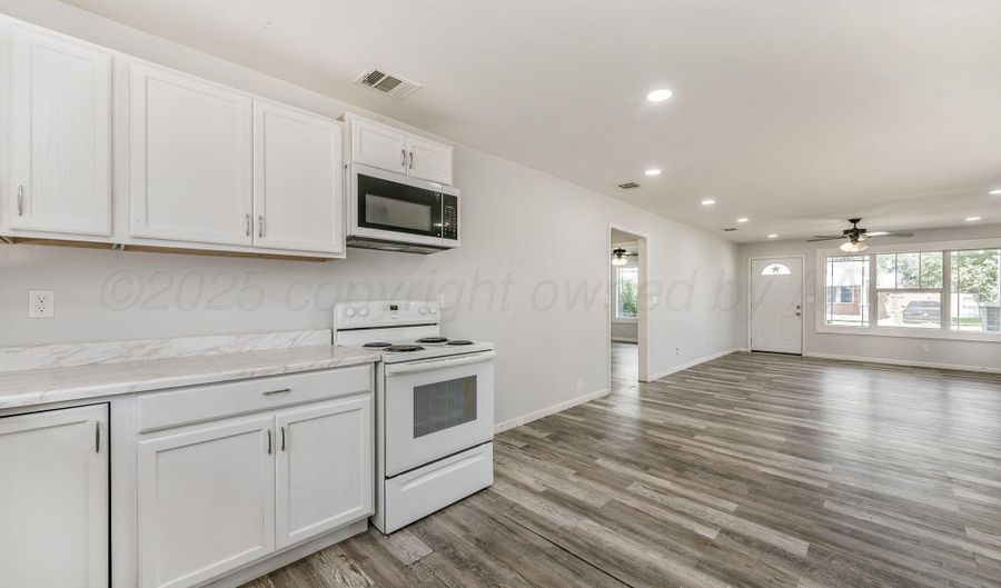 313 S FAIRMONT St, Amarillo, TX 79106 - 2 Beds, 1 Bath