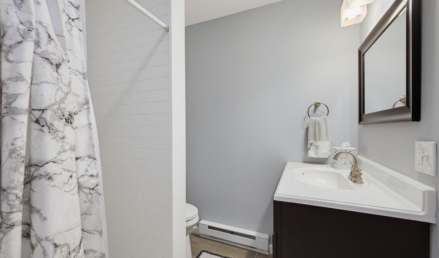 18 Vale Rd, Brookfield, CT 06804 - 4 Beds, 3 Bath