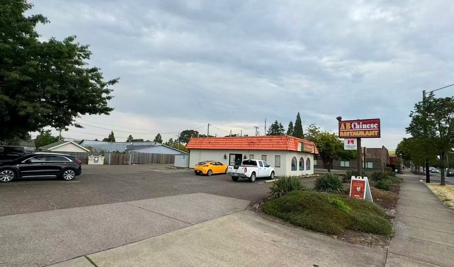 1121 PACIFIC Blvd SE, Albany, OR 97321 - 0 Beds, 0 Bath