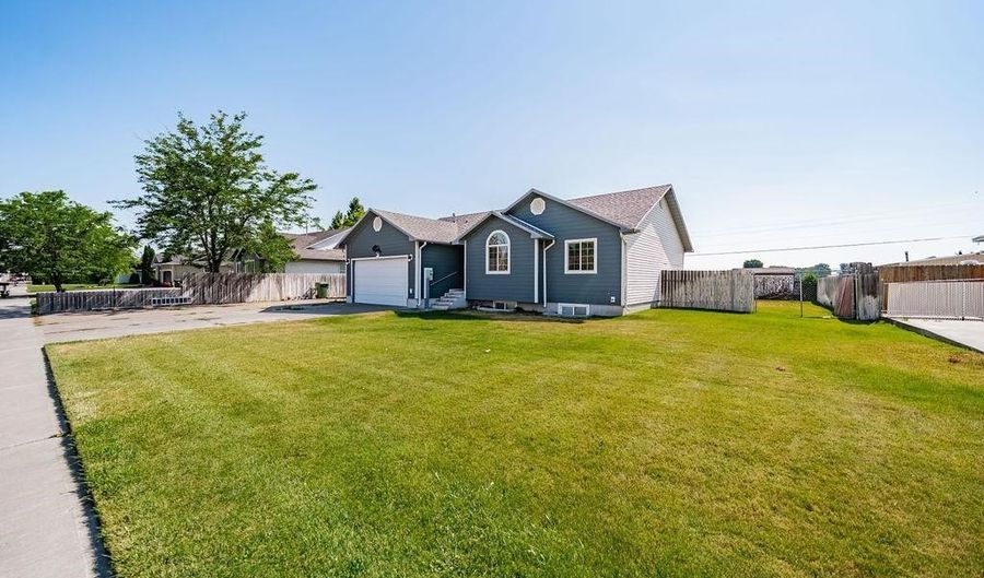 1232 Charlynn Way, Blackfoot, ID 83221 - 4 Beds, 3 Bath