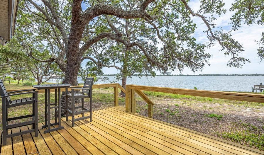 632 Mariner Cir, Alligator Point, FL 32346 - 3 Beds, 2 Bath