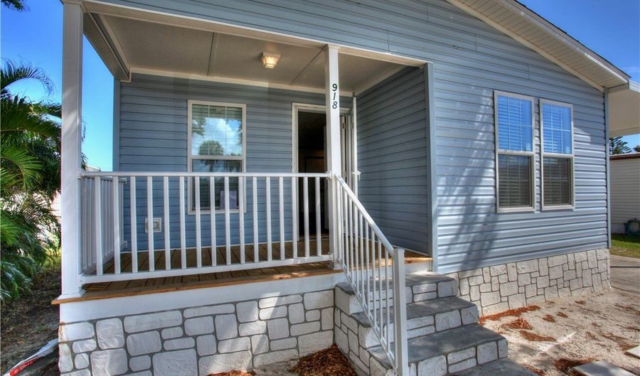 918 Laurel Cir, Barefoot Bay, FL 32976 - 3 Beds, 2 Bath