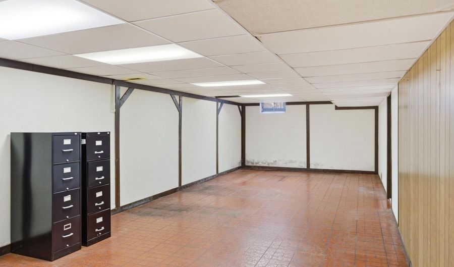 5156 Elizabeth, Almont, MI 48003 - 3 Beds, 2 Bath