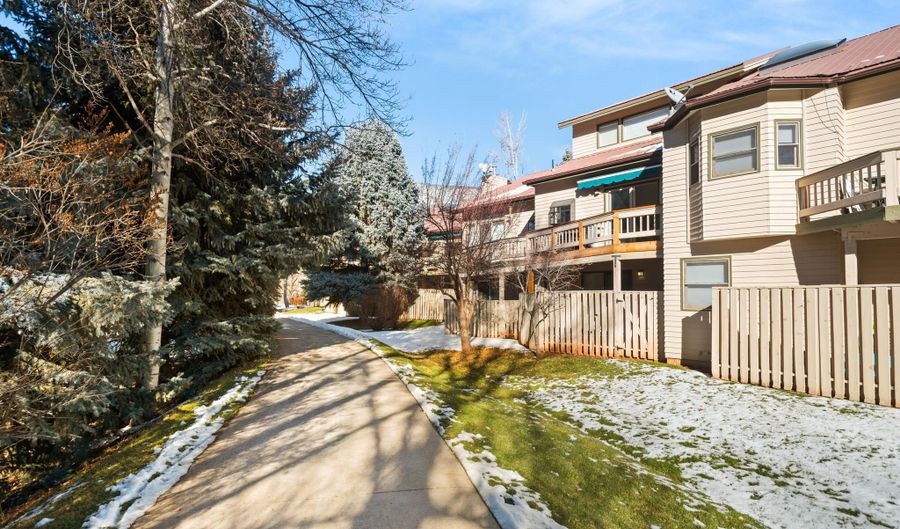 2009 Arbor Park Dr, Basalt, CO 81621 - 2 Beds, 2 Bath