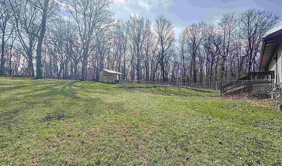 6520 US Hwy 150, Alpha, IL 61413 - 3 Beds, 3 Bath