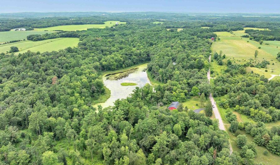 6974 WOODLAND Ln, Amherst, WI 54406 - 3 Beds, 1 Bath