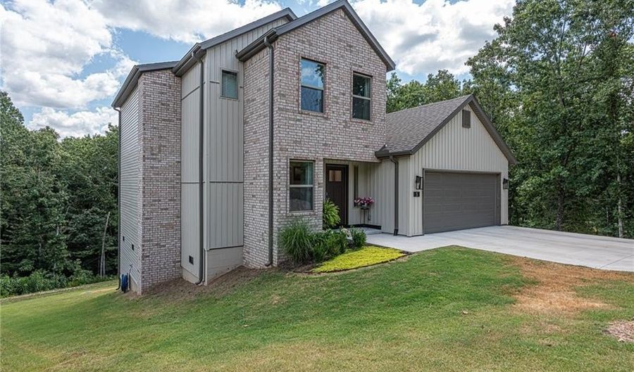 5 Arran Ln, Bella Vista, AR 72715 - 3 Beds, 3 Bath
