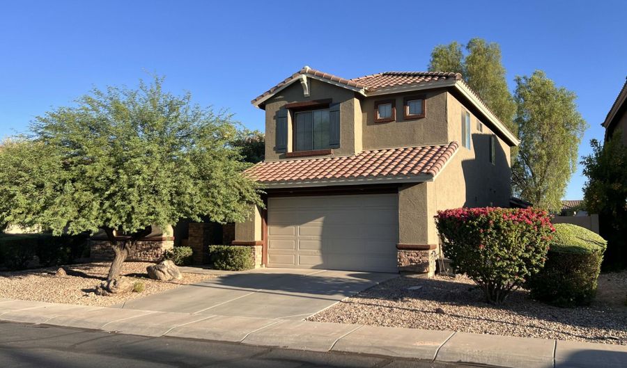 2116 W KURALT Dr, Anthem, AZ 85086 - 4 Beds, 3 Bath