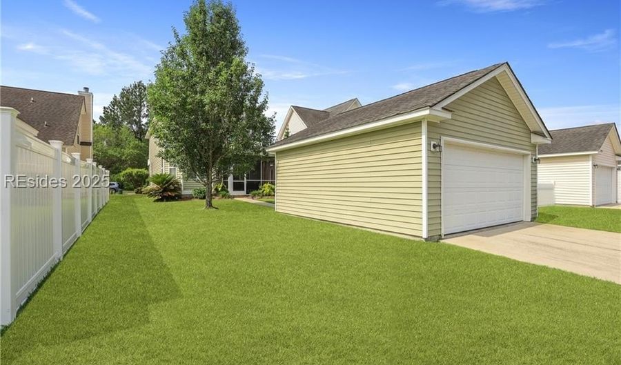 108 9th Ave, Bluffton, SC 29910 - 3 Beds, 3 Bath