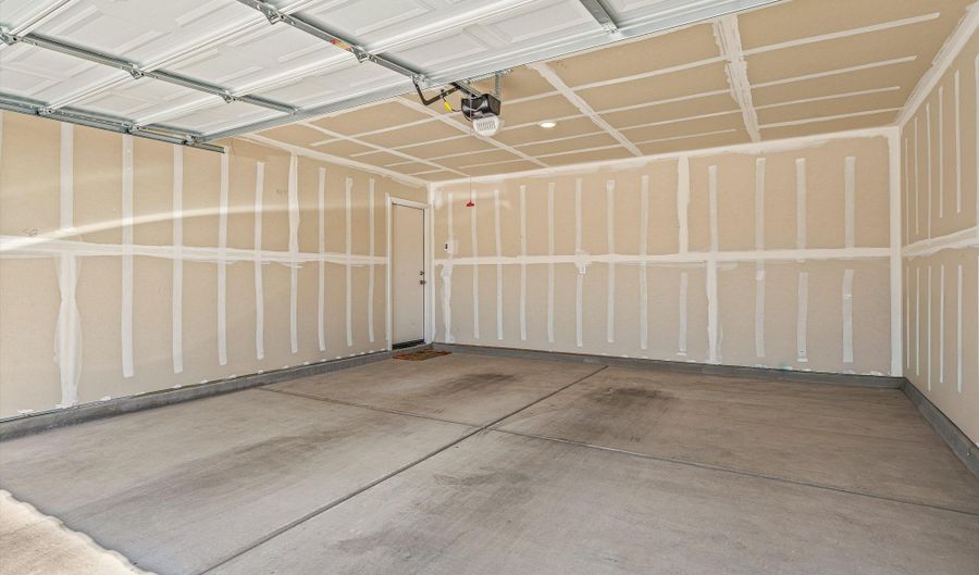 373 S REDWOOD Loop, Benson, AZ 85602 - 3 Beds, 2 Bath