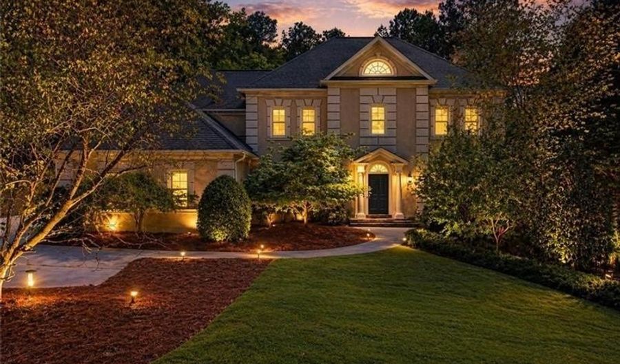 3610 Mansions Pkwy, Berkeley Lake, GA 30096 - 5 Beds, 5 Bath