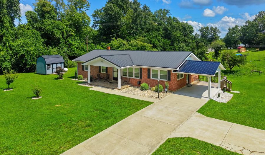1168 KY-587, Beattyville, KY 41311 - 3 Beds, 1 Bath