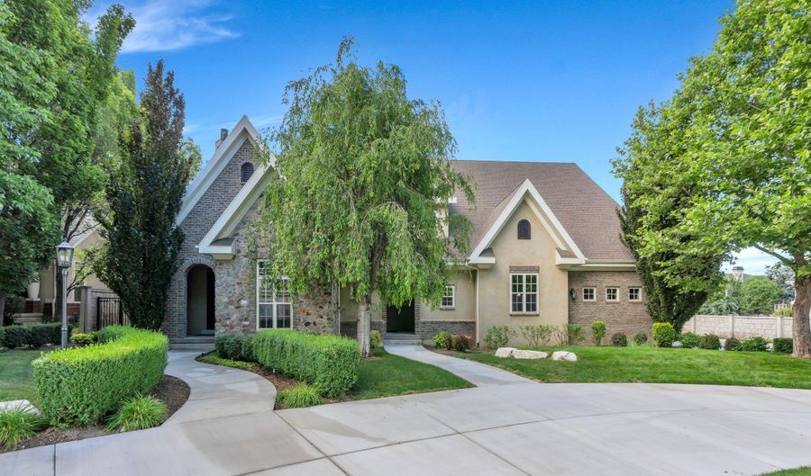 650 E CENTER St, Alpine, UT 84004 - 6 Beds, 7 Bath