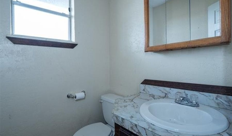 13221 E Highway 3 Hwy, Atoka, OK 74525 - 3 Beds, 3 Bath