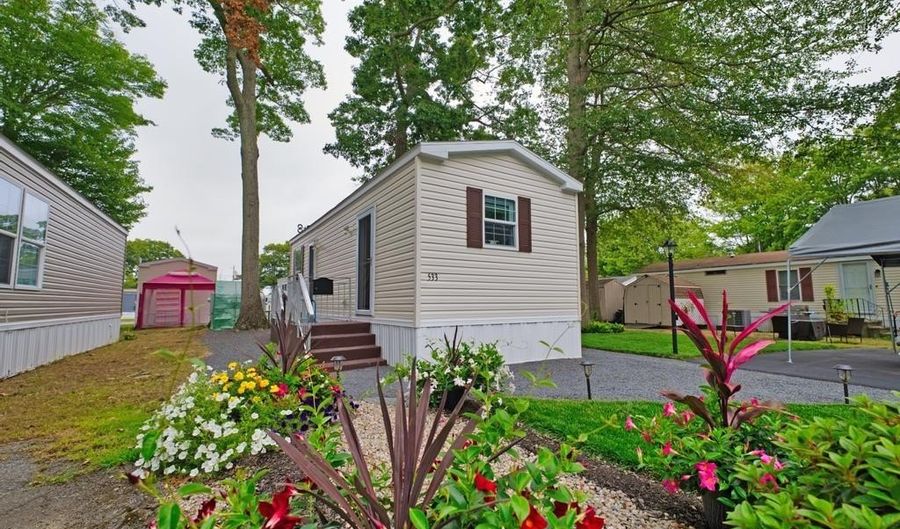 533 Forest Park, Middletown, RI 02842 - 1 Beds, 1 Bath