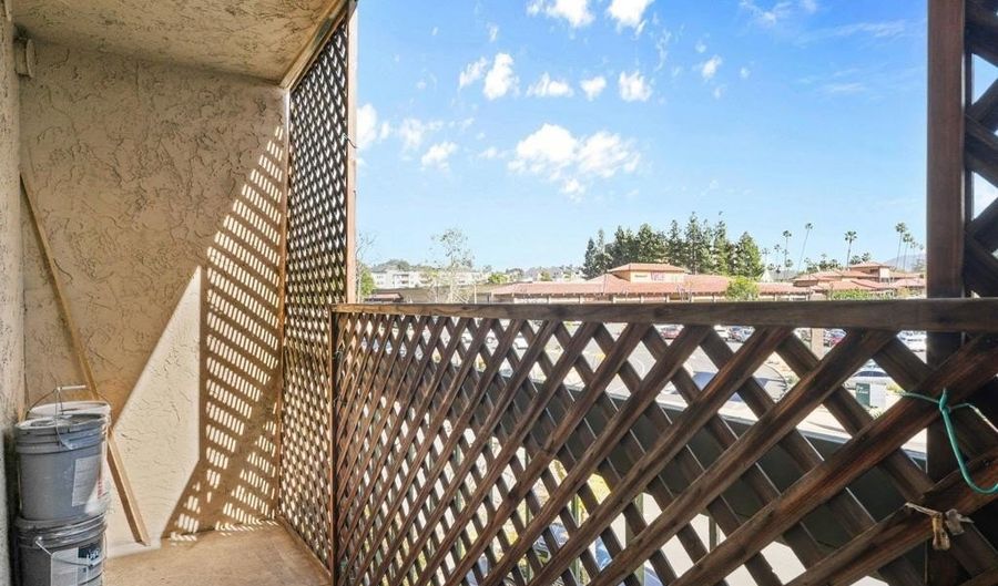 8000 University Ave 202, La Mesa, CA 91942 - 1 Beds, 1 Bath