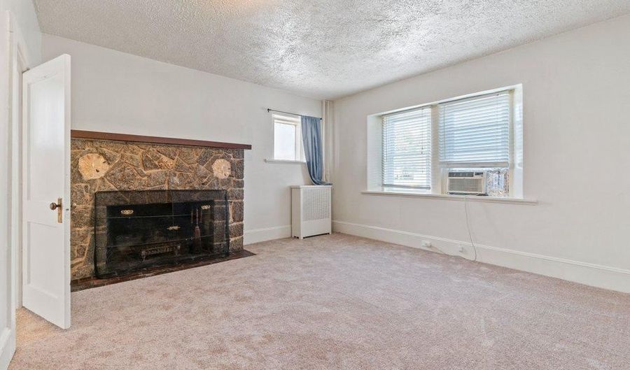 502 S MAIN St 1A, Bel Air, MD 21014 - 1 Beds, 1 Bath
