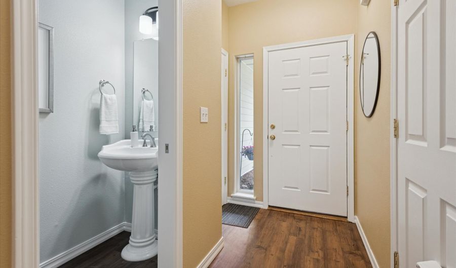 12805 SW NIGHT HERON Ln 102, Beaverton, OR 97007 - 3 Beds, 3 Bath