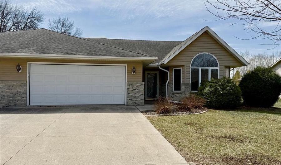 2733 Campus Ln, Albert Lea, MN 56007 - 2 Beds, 3 Bath